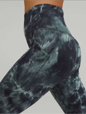 Lululemon • Align High-Rise Crop with Pockets 23" Size 4